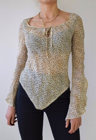 VINTAGE 00S Y2K ANIMAL PRINT RUCHED PEASANT HANDKERCHIEF TOP