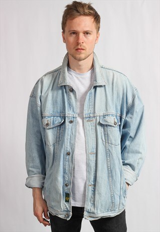VINTAGE DENIM JACKET