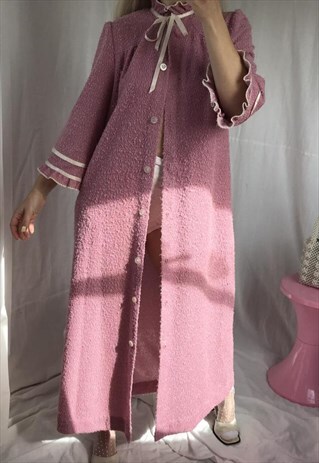 REVIVAL VINTAGE 1970S PURPLE/PINK BOUCLE DRESSING GOWN ROBE