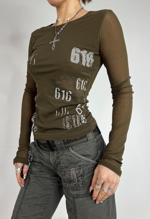 garment image