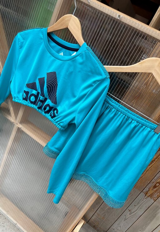 garment image