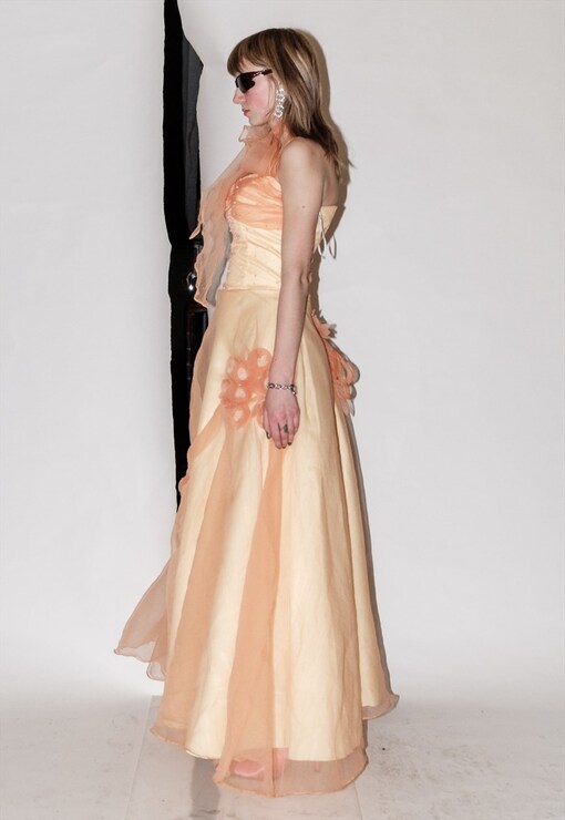 garment image