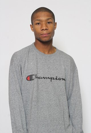 VINTAGE CHAMPION LONG SLEEVED LOGO T-SHIRT