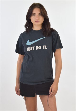 VINTAGE 90S NAVY BLUE NIKE CREW NECK T SHIRT