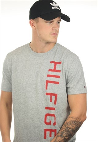 VINTAGE TOMMY HILFIGER SPELL OUT T SHIRT TEE