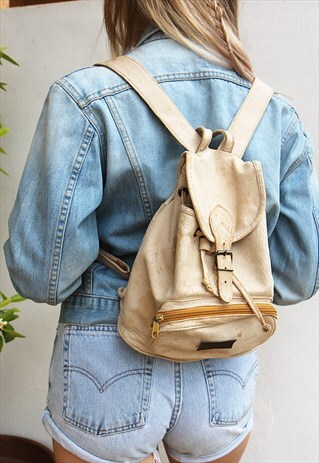TAUPE SMALL LEATHER RUCKSACK