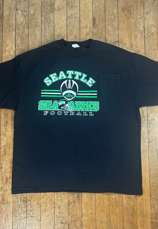 SEATTLE BLACK PRINT T - SHIRT