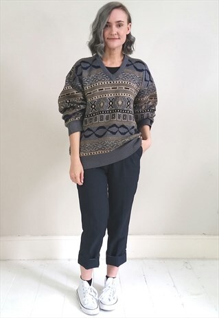 VINTAGE 90'S GREY BLUE PATTERNED OVERSIZED V NECK JUMPER