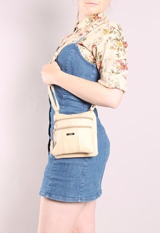 VINTAGE 90S CREAM LEATHER CROSS BODY ZIP BAG