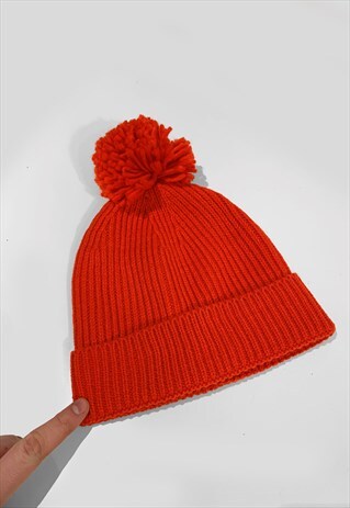 SKI BOBBLE KNITTED RIBBED BEANIE HAT - RED