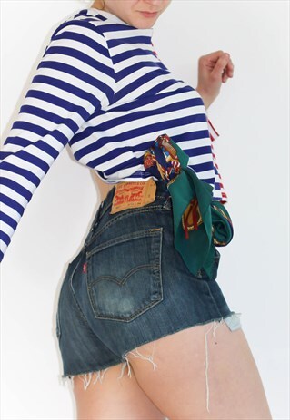 VINTAGE 90'S 5 SERIES BOYFRIEND FIT LEVI SHORTS