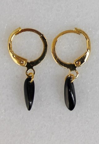 BLACK TEARDROP GOLD HOOPS