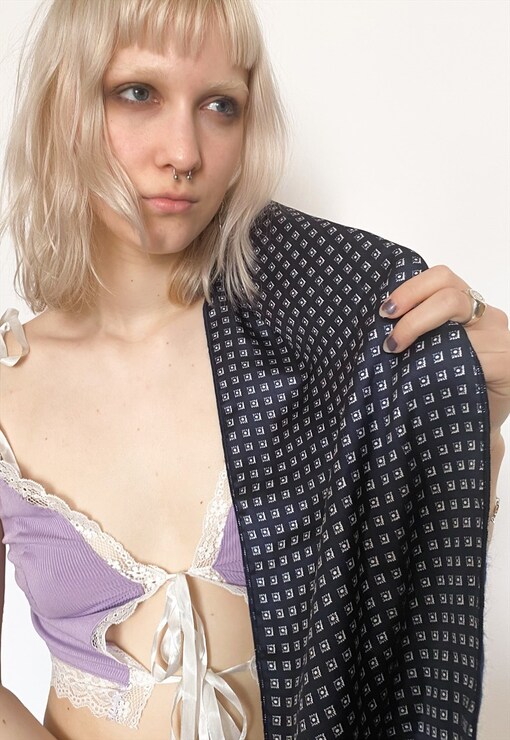 garment image