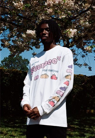 WHITE LONG SLEEVED T-SHIRT WITH PRINTED SLUURPEE DESIGN