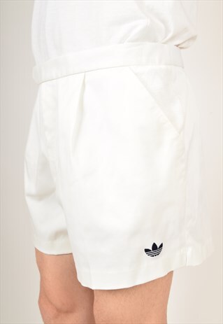 VINTAGE ADIDAS SHORTS 90'S (3010)