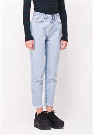 STRAIGHT LEG JEANS