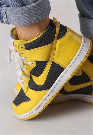 NIKE HI TOPS TRAINERS UK 4.5 , US 7 , EUR 38. (ECX)