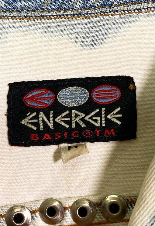 garment image
