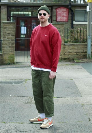 90S NIKE SMALL LOGO SWEATSHIRT