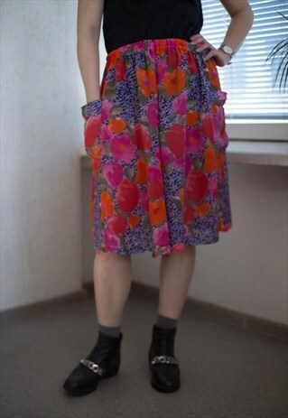 VINTAGE 80'S MULTICOLOUR FLOWER PRINT SHORTS