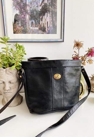 VINTAGE 90S FAUX LEATHER BOHEME PARISIAN CHIC BAG BLACK