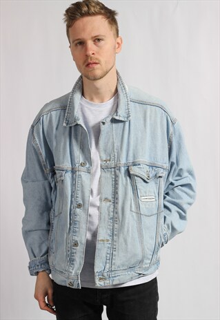 VINTAGE DENIM JACKET
