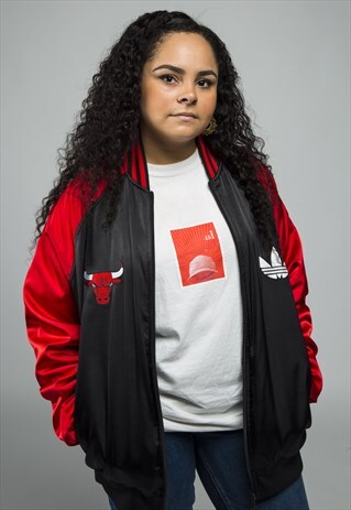 VINTAGE ADIDAS CHICAGO BULLS SILK BOMBER