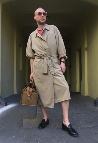 VINTAGE 80' CLASSIC UNISEX SAND BEIGE BURBERRY TRENCH COAT