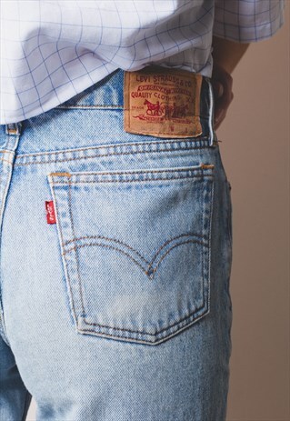 LEVIS BLUE WASH BOYFRIEND JEANS