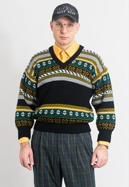Vintage 80's V neck sweater in zig zag pattern jumper men S