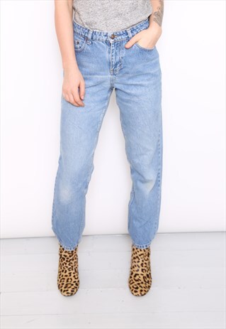 VINTAGE BLUE DENIM HIGH WAISTED MOM JEANS