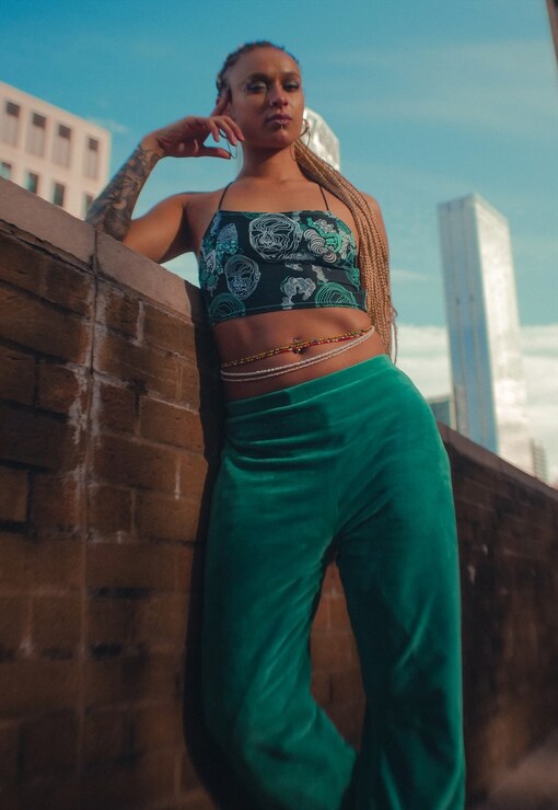 garment image