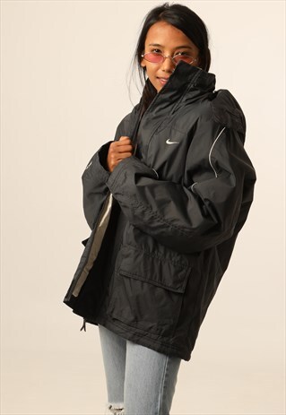 VINTAGE NIKE EMBROIDERED LOGO PADDED JACKET