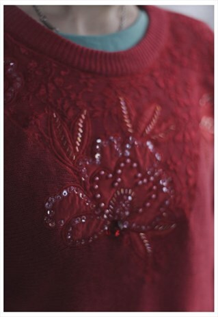 VINTAGE 80'S RED WOOL SEQUIN FRONT JUMPER