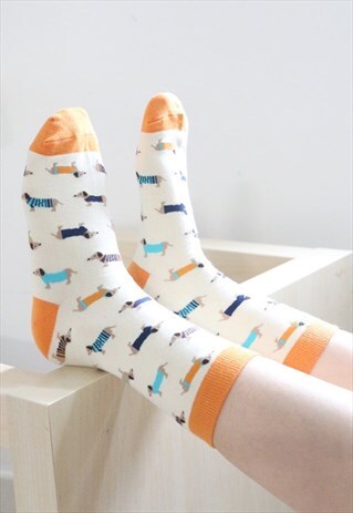 DACHSHUND DOGS PRINT SOCKS IN BEIGE