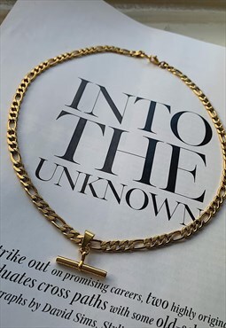 TITAN. Gold T-Bar Toggle Pendant Figaro Chain Necklace
