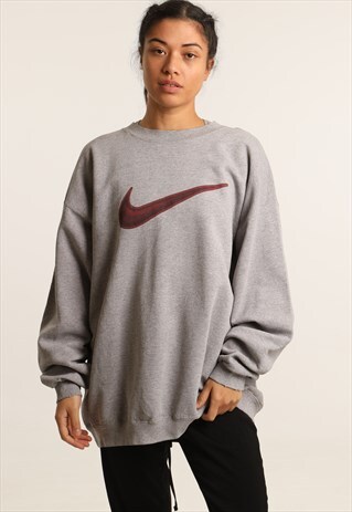 VINTAGE NIKE PRINTED LOGO SWEATSHIRT