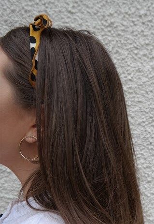 YELLOW, WHITE AND BLACK ANIMAL PRINT SCARF