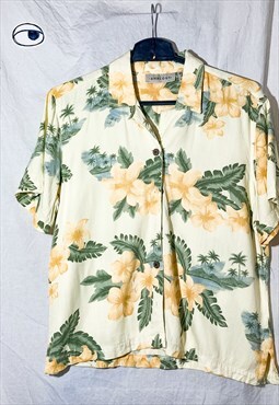 Vintage Hawaii Shirt 90s Oversized Unisex Top in Yellow