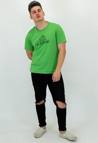 VINTAGE ADIDAS T-SHIRT