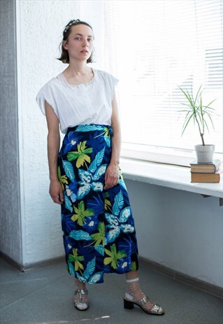 VINTAGE 80'S FLORAL PRINT BLUE WRAP SUMMER SKIRT