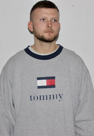 VINTAGE TOMMY HILFIGER SPELL OUT SWEATSHIRT XL