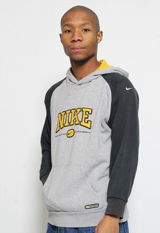 VINTAGE NIKE HOODIE