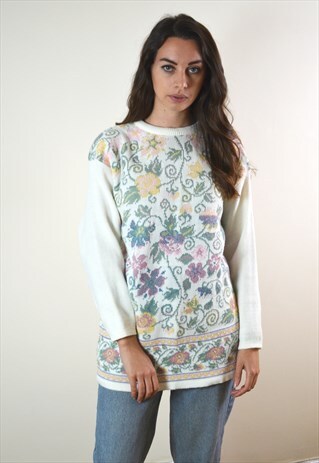 1980S VINTAGE WHITE FLORAL PATTERN LONG KNIT JUMPER