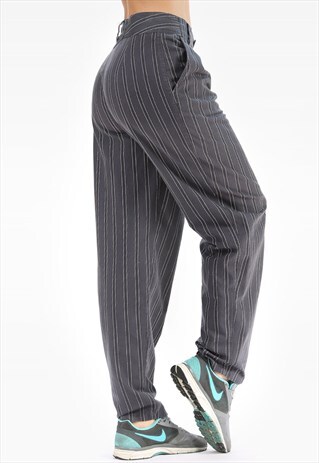 TAPERED MOM TROUSERS STRIPED
