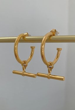 TITAN. Gold T Bar Hoop Earrings