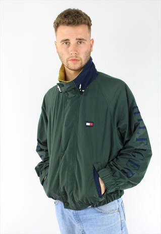 TOMMY HILFIGER ARM SPELLOUT SAILING RAIN JACKET
