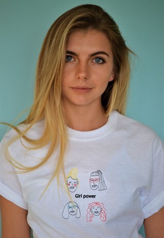 T-SHIRT IN WHITE WITH GIRL POWER EMBROIDERY
