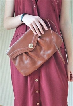 Camel brown rectangular clip on bag