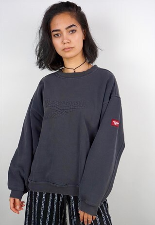 VINTAGE 90'S REEBOK PULLOVER SWEATER